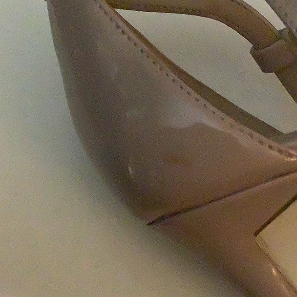 Patent leather gently worn , 3”heel true color is light blush - Picture 5 of 5